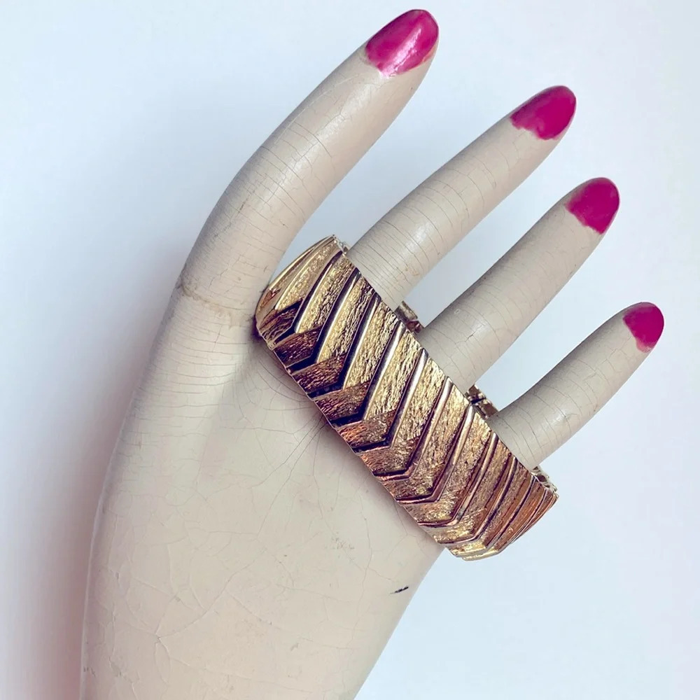 Vintage House Of Schrager Gold Tone Bracelet